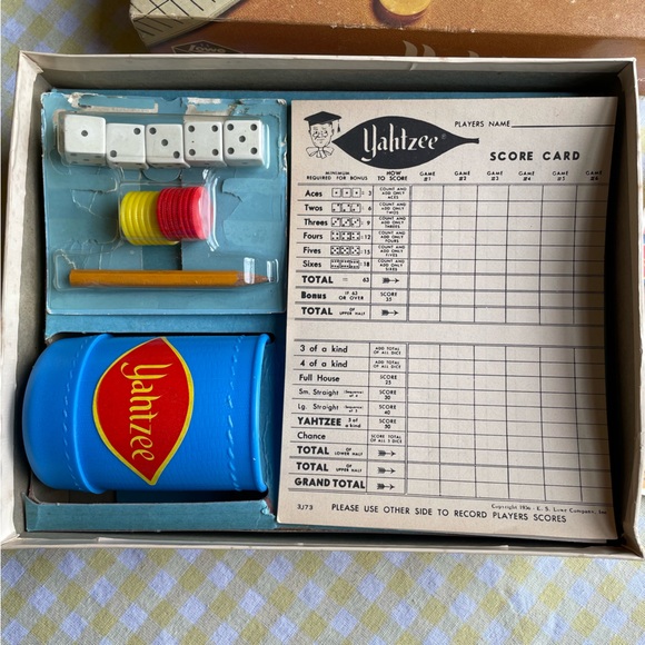 Vintage 70’s Yahtzee Game in Box - Picture 8 of 8